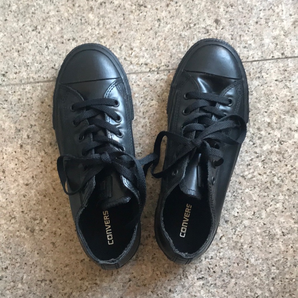 converse sneaker